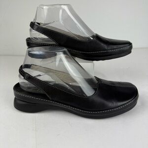 Clarks Womens 7 Black Slingback Flats Sandals